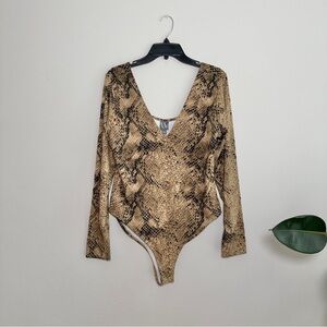 Worthington Snake Print Long Sleeve Bodysuit XL